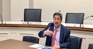 Francisco Santos niega vínculos con los paras como lo aseguró Mancuso