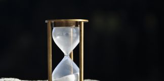 Después de Dios que es el Máximo Juez, dos Razones las da el Tiempo