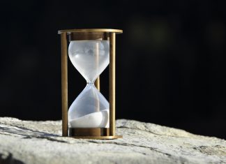 Después de Dios que es el Máximo Juez, dos Razones las da el Tiempo