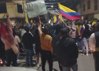 Sangre y Fuego en Colombia en una Protesta Contra la Reforma Fiscal